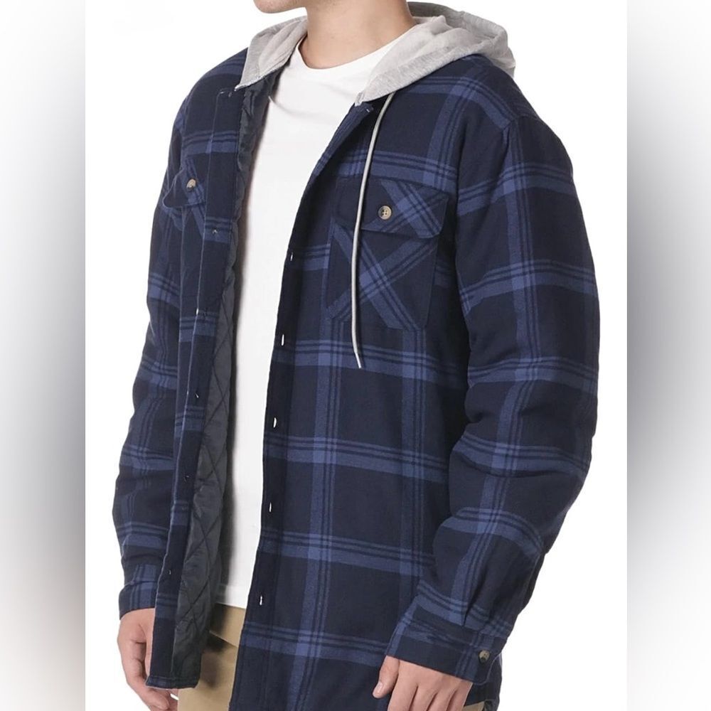 NWT Wrangler Men's Flannel Quilted Shacket Hoodie Size M